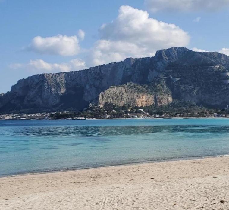 Fronte Mare Arenella Bed and Breakfast Palermo Eksteriør billede